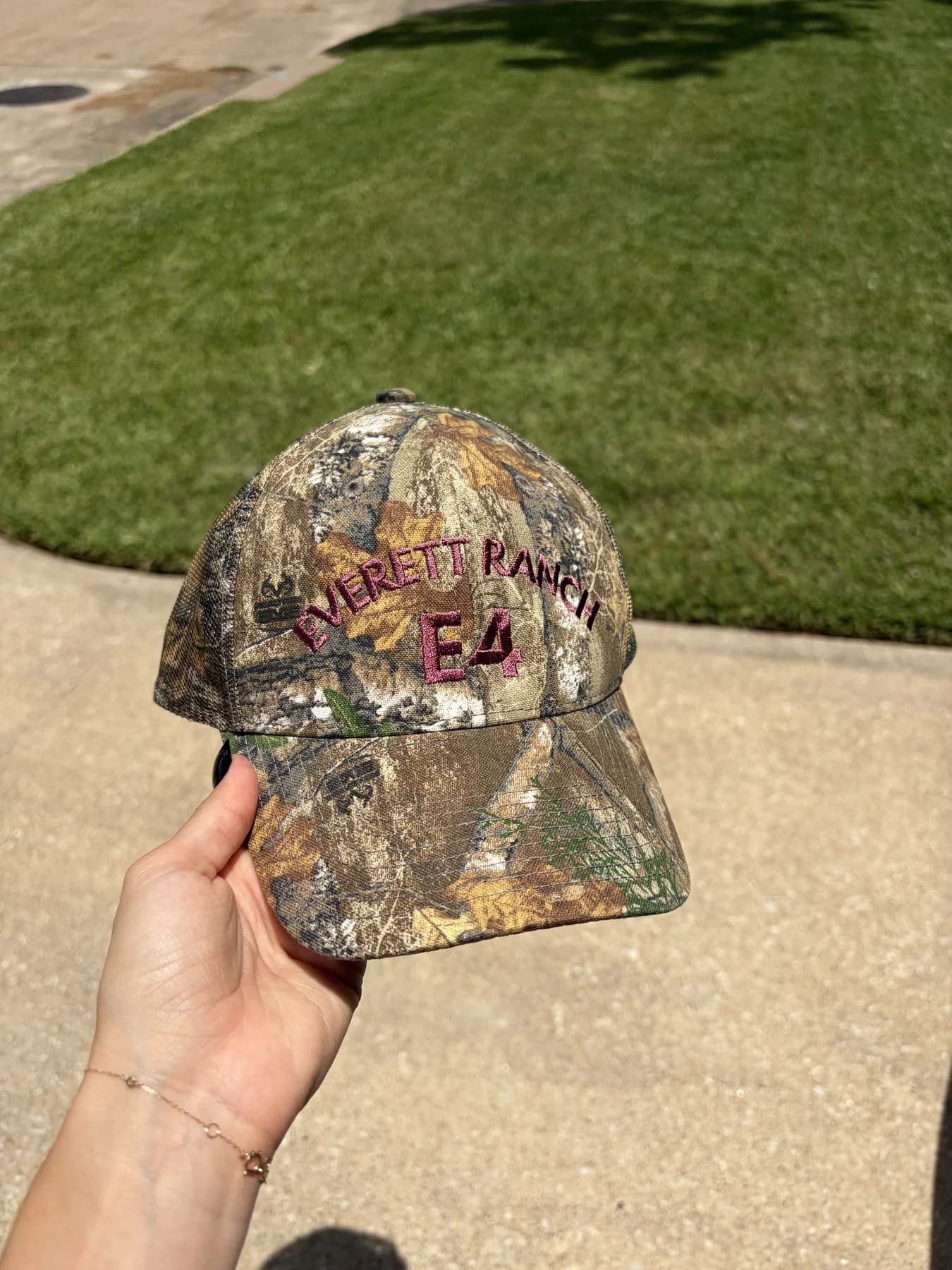 Camouflage custom hat embroidered with Merry